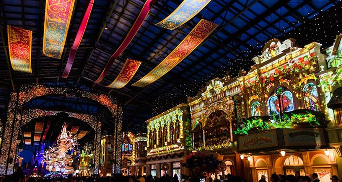 ディズニーのクリスマスツリー ランド シー ホテルのツリーの場所 見どころまとめ グッズ情報も