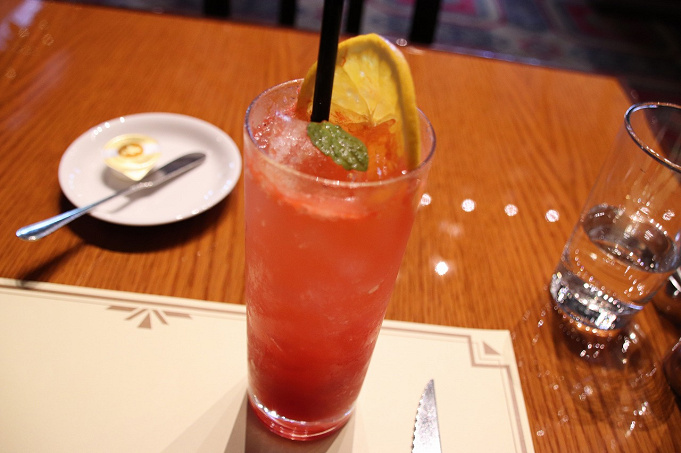 ユニバの飲み物メニューまとめ アルコールがあるレストラン情報も