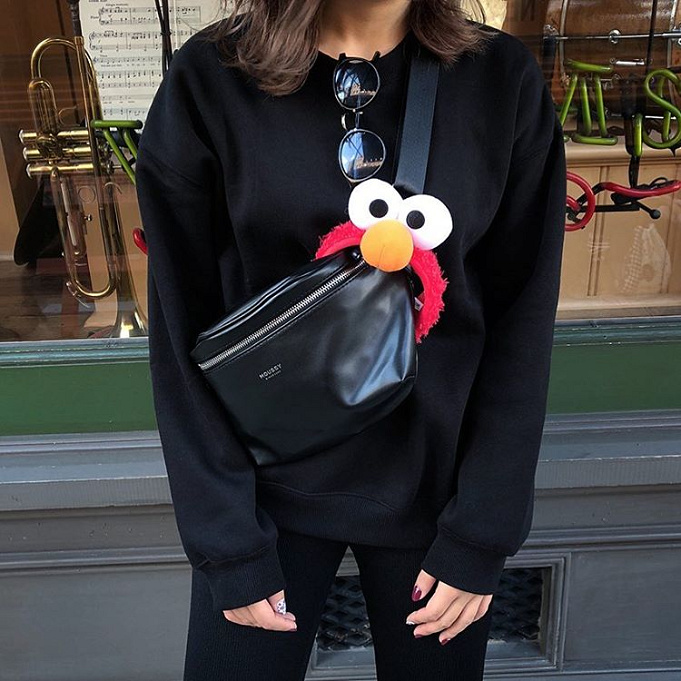 Usj おすすめの鞄を写真で紹介 コーデや鞄選びのポイントなど おしゃれにユニバを楽しむ方法