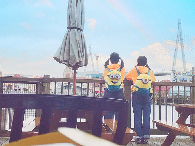 21 ユニバの双子コーデ27選 マネしやすい インスタ映えキャラコーデまとめ 21 ユニバの双子コーデ27選 マネしやすい インスタ映えキャラコーデまとめ