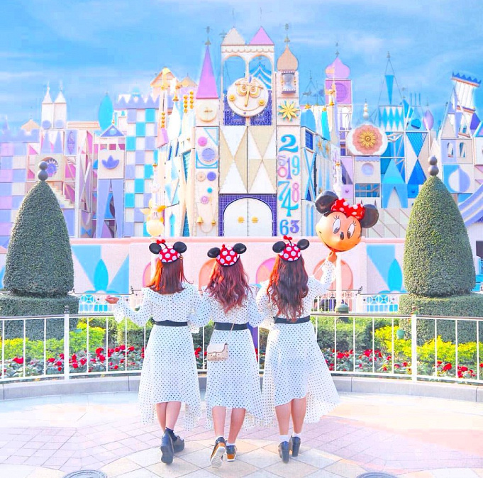 ディズニー 夏 帽子 コーデ