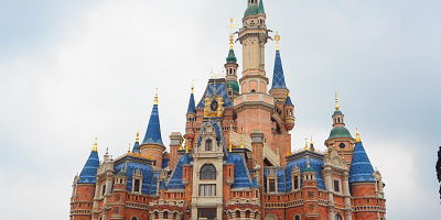 【2025最新価格表】上海ディズニーランドのチケットを割引で安く購入する方法!格安料金まとめ!注意点も!