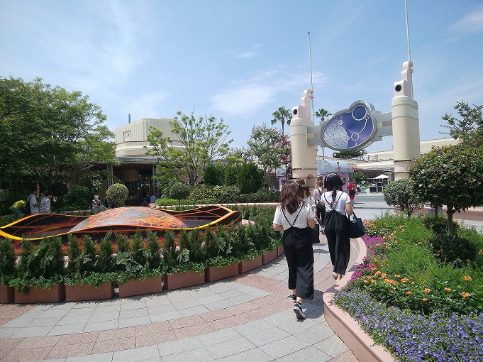 Usj スぺファンを徹底解説 コラボアトラクションにも変身する屋内コースター 体験レポや歴史まとめ