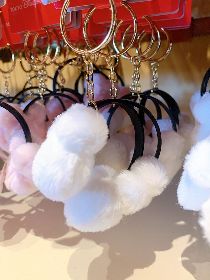 10 10発売 ディズニー新作キーチェーン8選 カチューシャ ポンポンキャップなどヘアアクセモチーフ