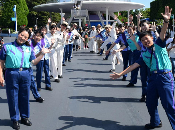 必見 東京ディズニーリゾートでアルバイトがしたい キャストならではのルール 特典まとめ