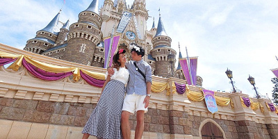 【おすすめ】ディズニーカップルコーデ20選!お揃い&リンクコーデやディズニーバウンドなど!