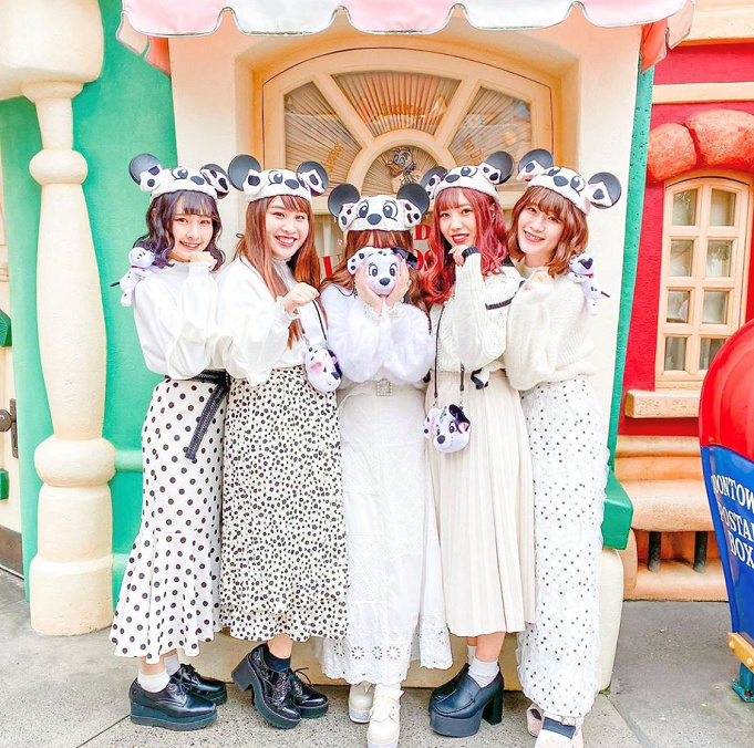 春 3月 4月 5月おすすめディズニーコーデまとめ スタイリングポイントも 春 3月 4月 5月おすすめディズニーコーデまとめ スタイリングポイントも