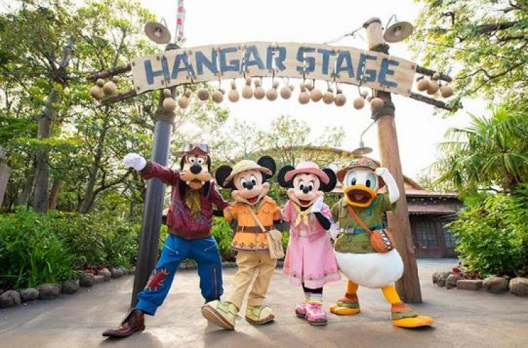 ハンガーステージ ディズニーシーの屋内劇場 歴代ショー トリビア 周辺グルメまとめ ハンガーステージ ディズニーシーの屋内劇場 歴代ショー トリビア 周辺グルメまとめ