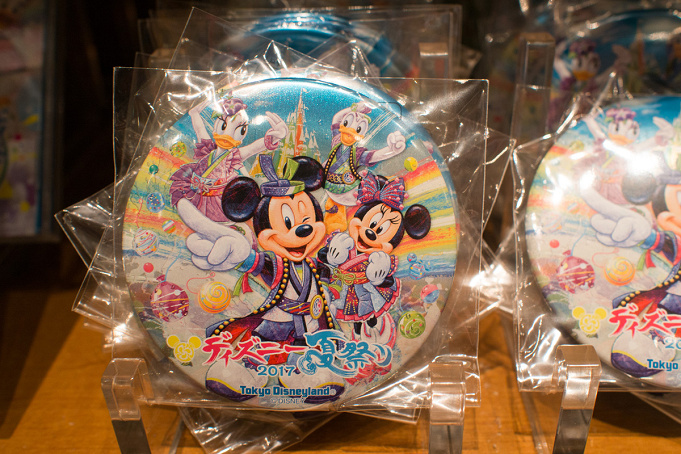 17年ディズニー夏祭りグッズ44選 Tシャツやぬいば お菓子までおすすめのお土産