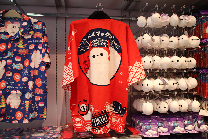 新発売 ベイマックスのハッピーライドグッズ63選 新アトラクションのお土産に猫のモチも登場