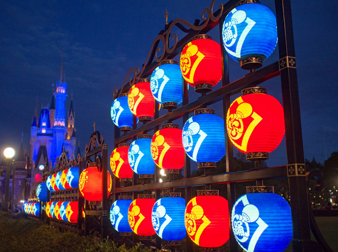 予想 ディズニー夏イベント21はどうなる ショー再開 限定メニュー グッズ販売などを考察