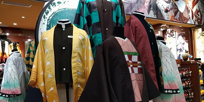 【ユニバ】鬼滅の刃グッズ104点まとめ!日輪刀、禰豆子のポップコーンバケツ、カチューシャなどが登場!