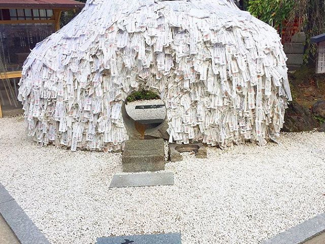 【要注意】京都で話題の縁切り神社「安井金比羅宮」がヤバい！怖すぎる体験談の真相は？！