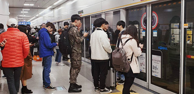 【初心者】韓国ソウルの地下鉄の乗り方まとめ！路線図、料金、終電、地下鉄アプリの使い方も