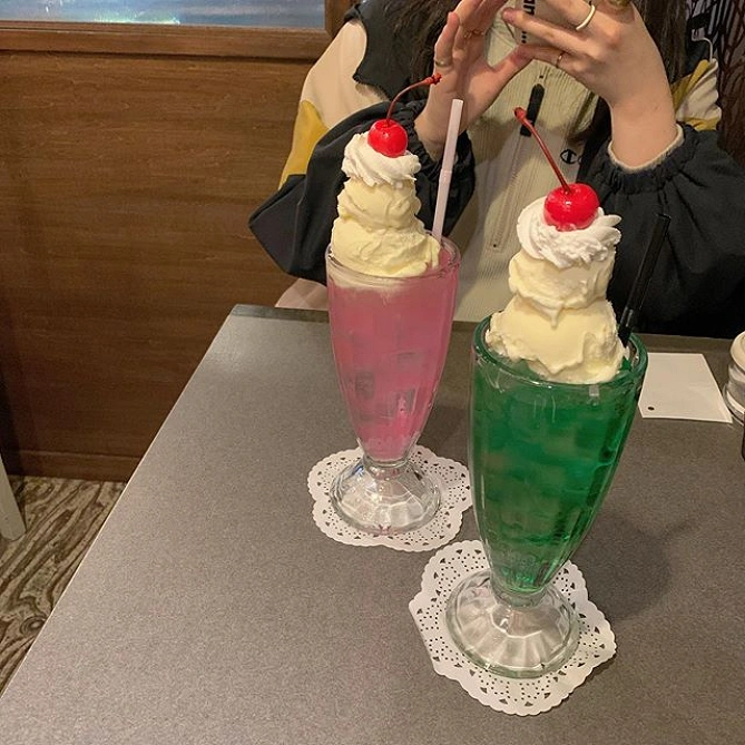 懐かしのクリームソーダ
