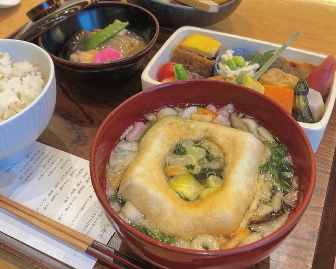 加賀麩不室屋　ふやき御汁弁当
