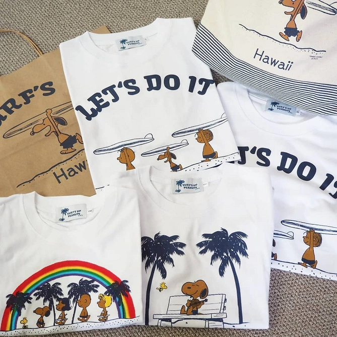 バリエーション豊かな日焼けスヌーピーのTシャツ