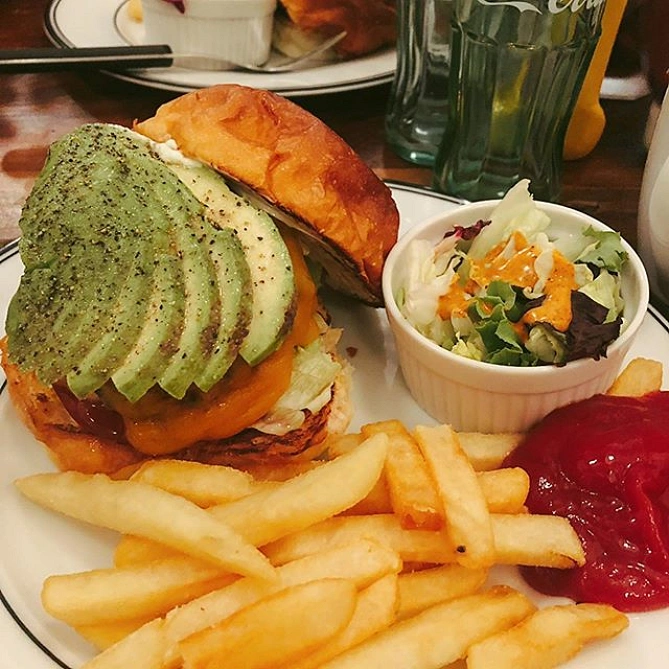 BURGER MANIA