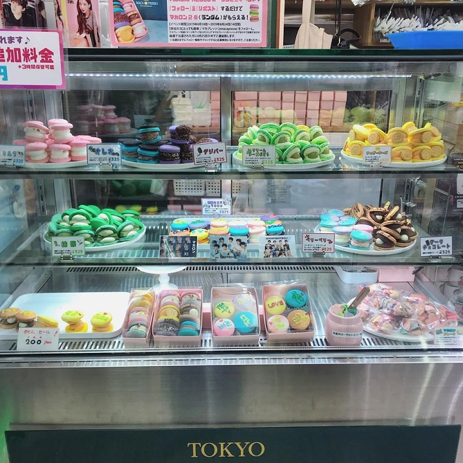 並んだマカロン