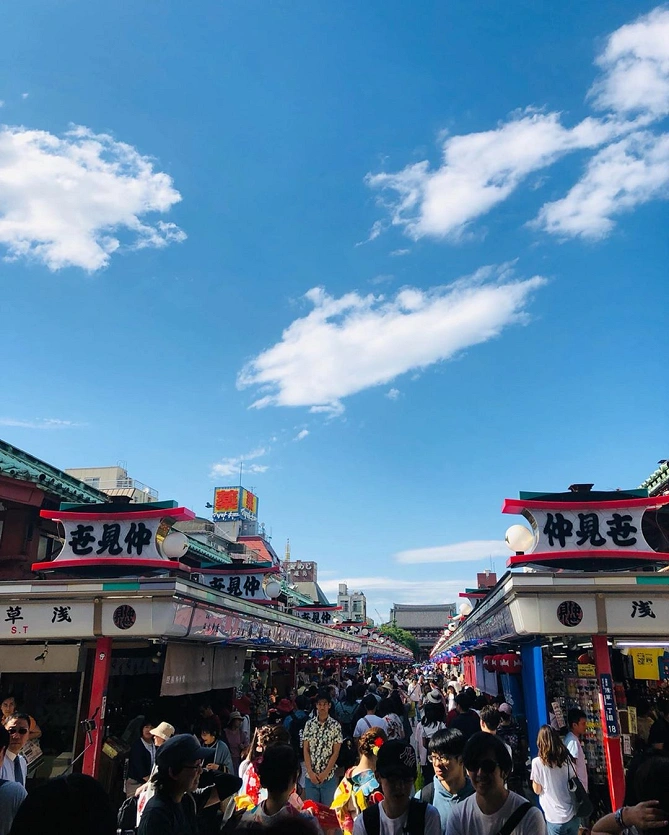 仲見世通り