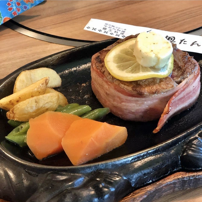 坦たん亭 