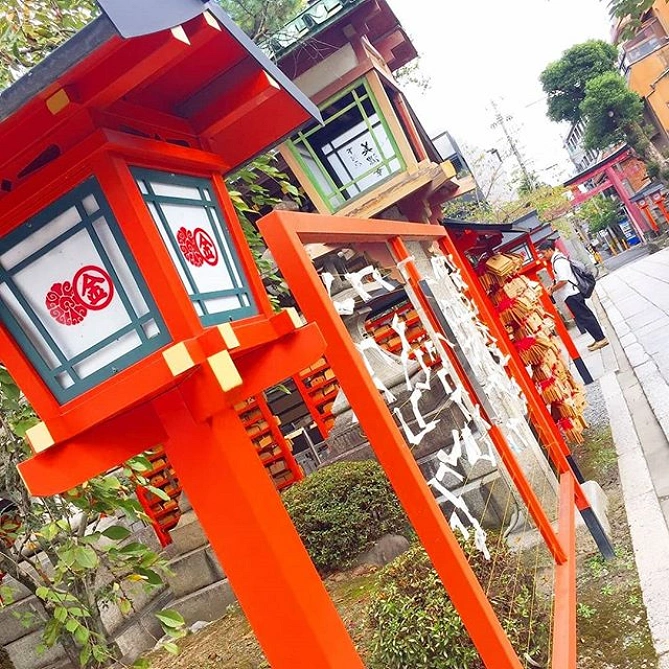 安井金比羅宮の通路