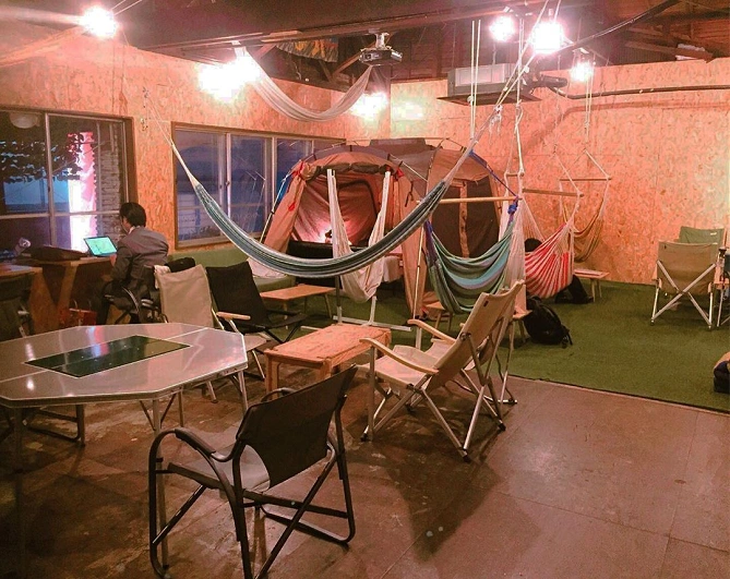 Cafe hammock