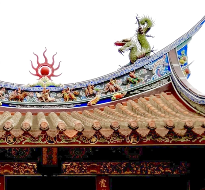 屋根上の竜 