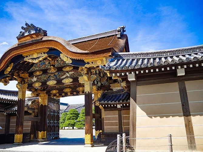 二条城の唐門