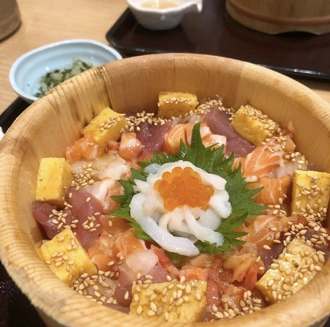 SHIROKU