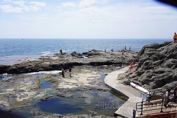 江ノ島の裏側に広がる稚児ヶ淵