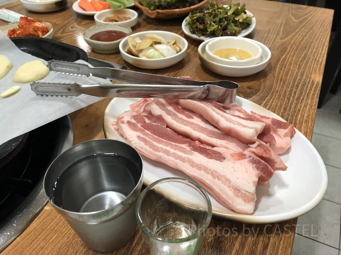 百済精肉店のサムギョプサル