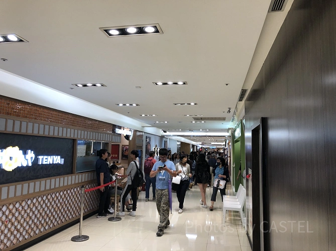 台北駅の2階