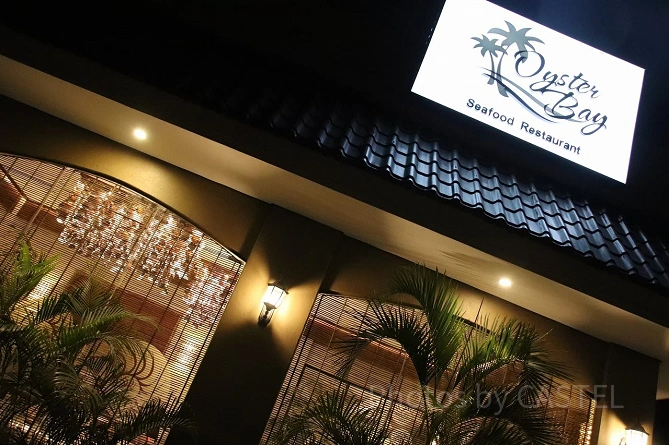 Oyster Bay Seafood Restaurant（オイスターベイシーフードレストラン）