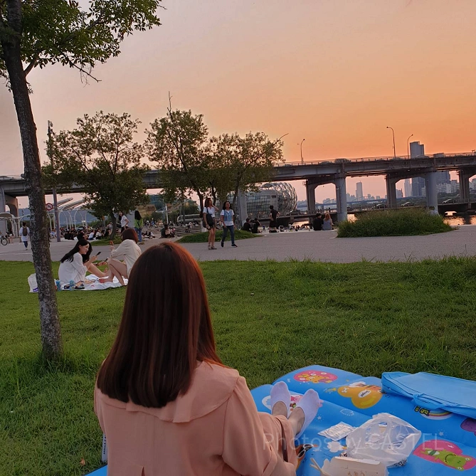 夕焼けを眺めながらのピクニックは最高！