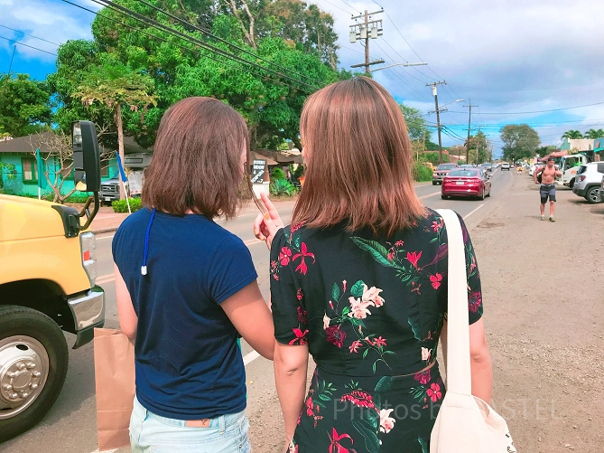 ハワイの街中での服装
