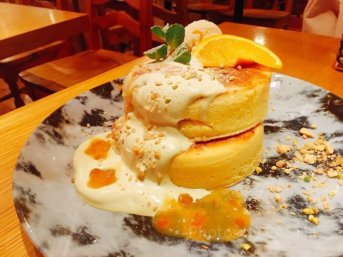 MARFA CAFE（マーファ カフェ）