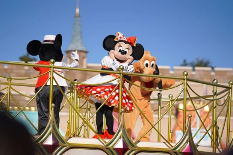 2021】ディズニー×蜷川実花グッズ24選!春と夏の「ミニーのスタイル 2021】ディズニー×蜷川実花グッズ24選!春と夏の「ミニーのスタイル