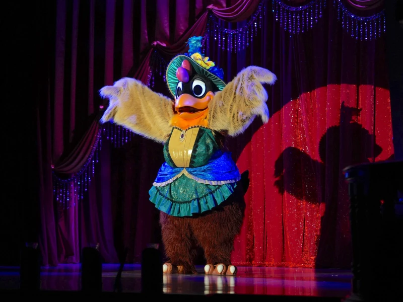 バラエティマスター出演の鳥キャラクター「クララ・クラック」とは？