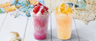 トロピカル・フラッペ ～ストロベリー～（左）