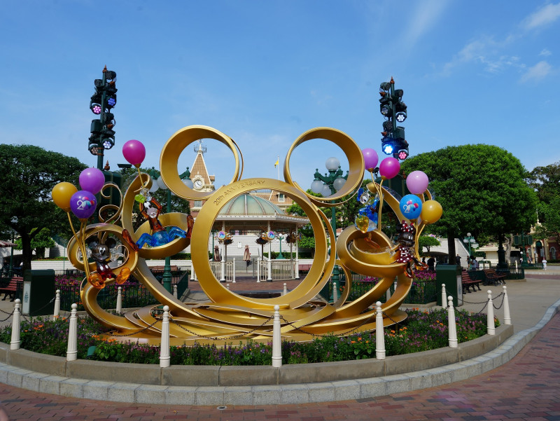 香港ディズニー20周年：メインストリートUSAの装飾