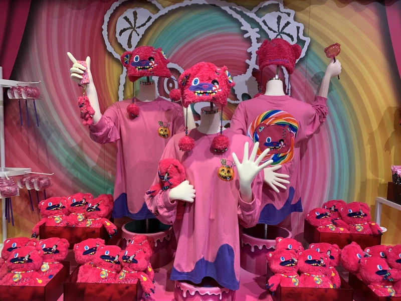 【2025】USJのハミクマグッズ全38種類一覧！ハミクマソウル・パンク・キャンディ登場！販売期間、販売場所、整理券情報も