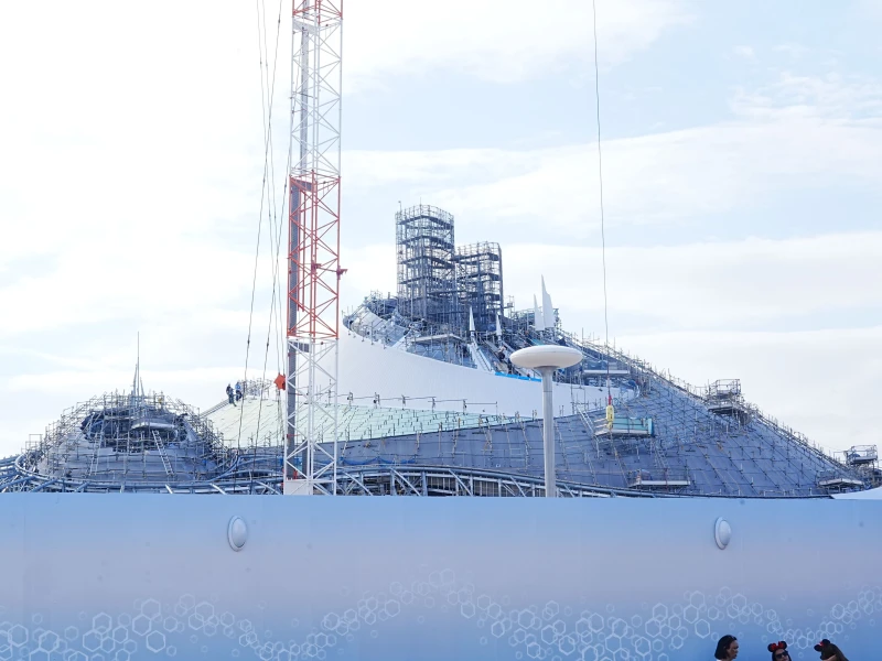 2025年10月のスペースマウンテン