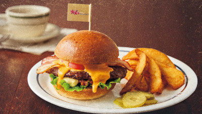 スタジオ・スターズ BLT バーガー・プレート