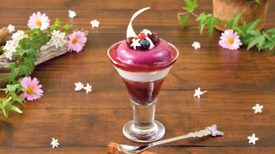 フェルンのチェリー＆ブルーベリーパフ