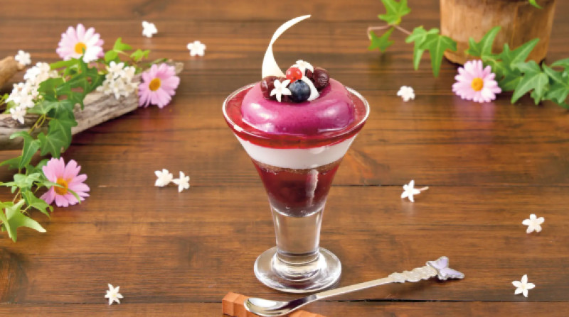 フェルンのチェリー＆ブルーベリーパフ