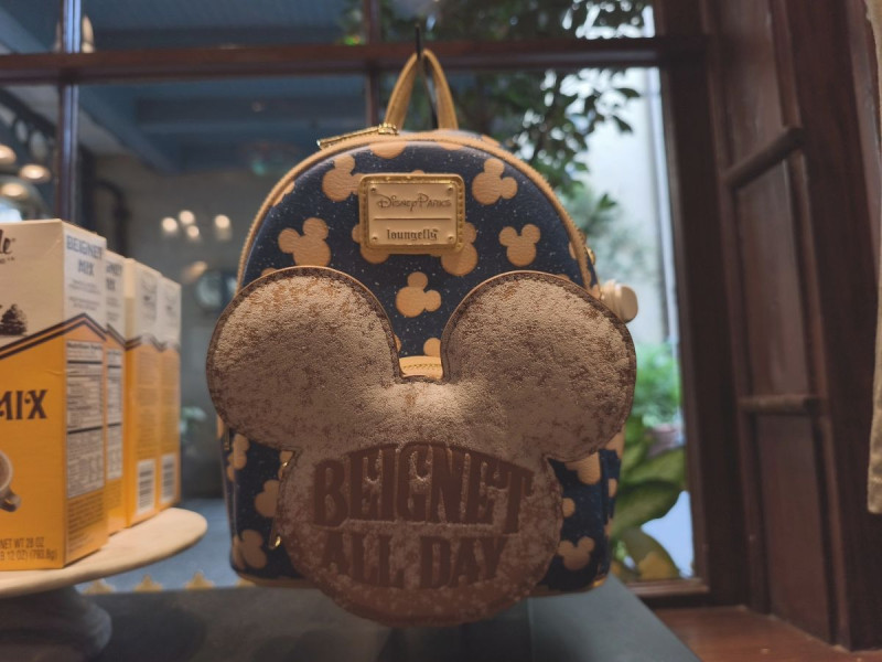 アナハイムディズニーラウンジフライ（Loungefly）：ミッキーベニエ