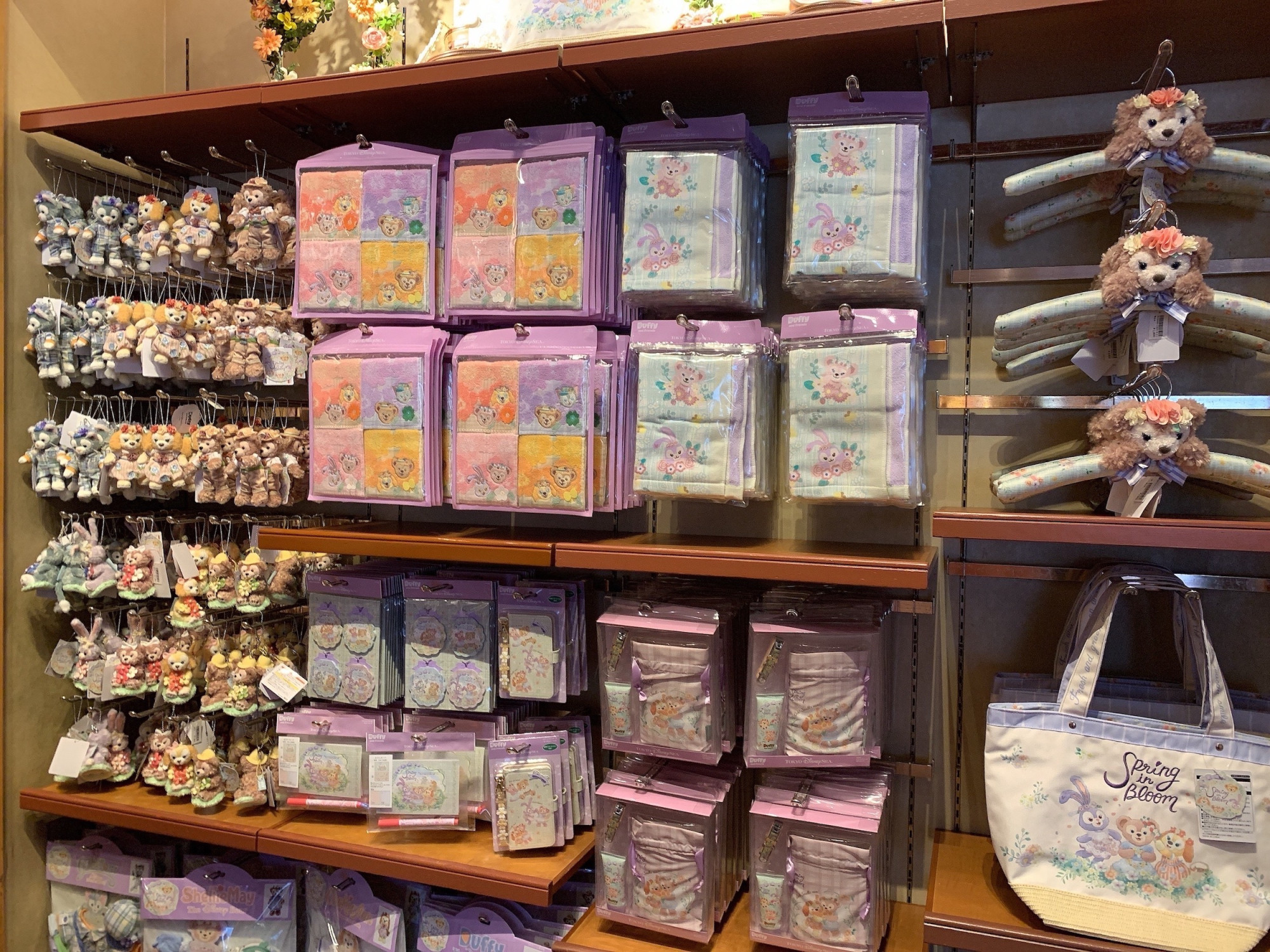 ボン ヴォヤージュで買えるディズニーグッズ キャステル Castel ディズニー情報