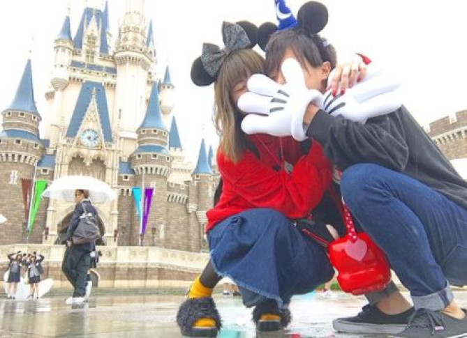 上ディズニー 写真 撮り方 2人 ディズニー画像