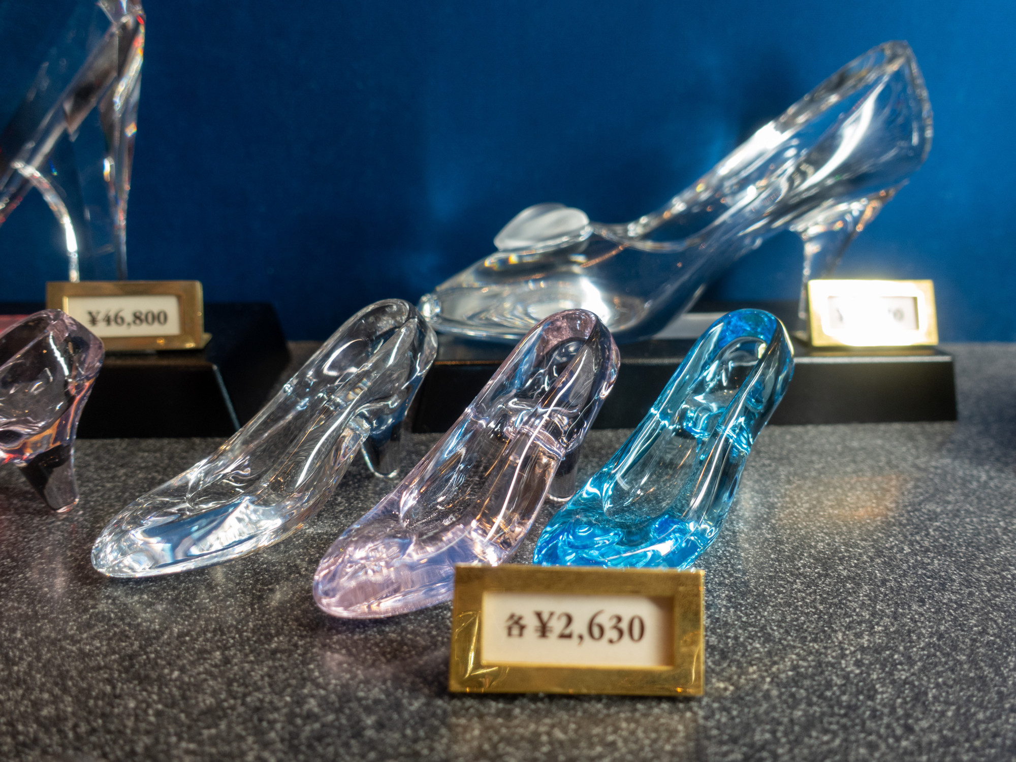 ガラスの靴 キャステル Castel ディズニー情報